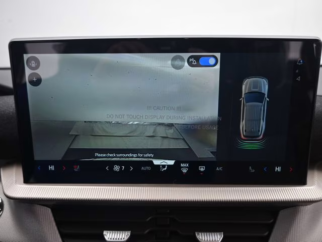 2026 White Metallic Ford Explorer Active 4X4 SUV