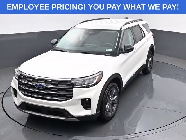 2026 White Metallic Ford Explorer Active 4X4 SUV