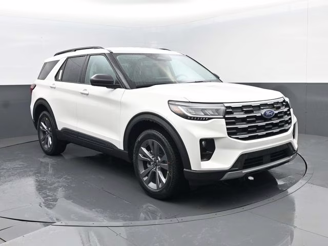 2026 White Metallic Ford Explorer Active 4X4 SUV