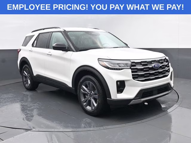 2026 White Metallic Ford Explorer Active 4X4 SUV