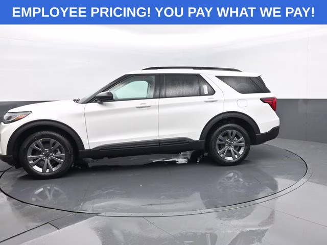 2026 White Metallic Ford Explorer Active 4X4 SUV