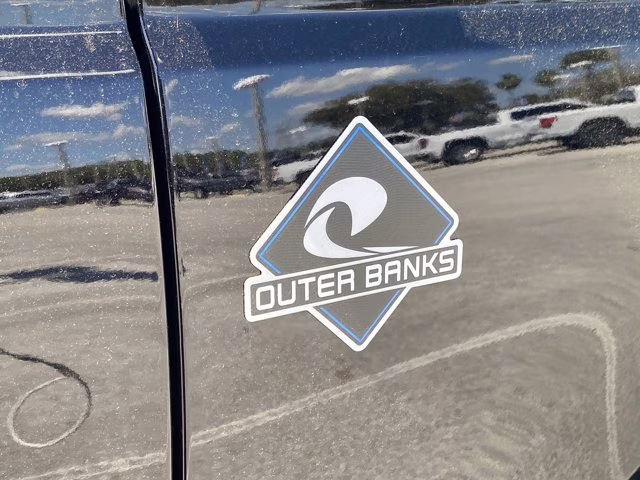 2025 Shadow Black Ford Bronco Outer Banks 4X4 Convertible