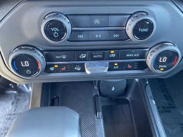 2025 Shadow Black Ford Bronco Outer Banks 4X4 Convertible