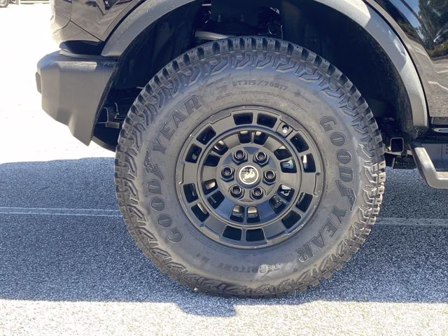 2025 Shadow Black Ford Bronco Outer Banks 4X4 Convertible