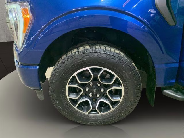 2022 Atlas Blue Metallic Ford F-150 XLT 4X4 Truck