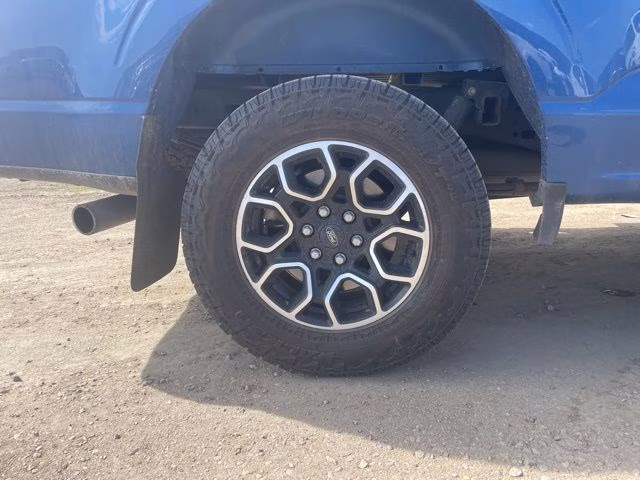 2022 Atlas Blue Metallic Ford F-150 XLT 4X4 Truck