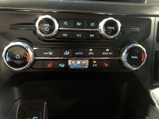 2022 Atlas Blue Metallic Ford F-150 XLT 4X4 Truck