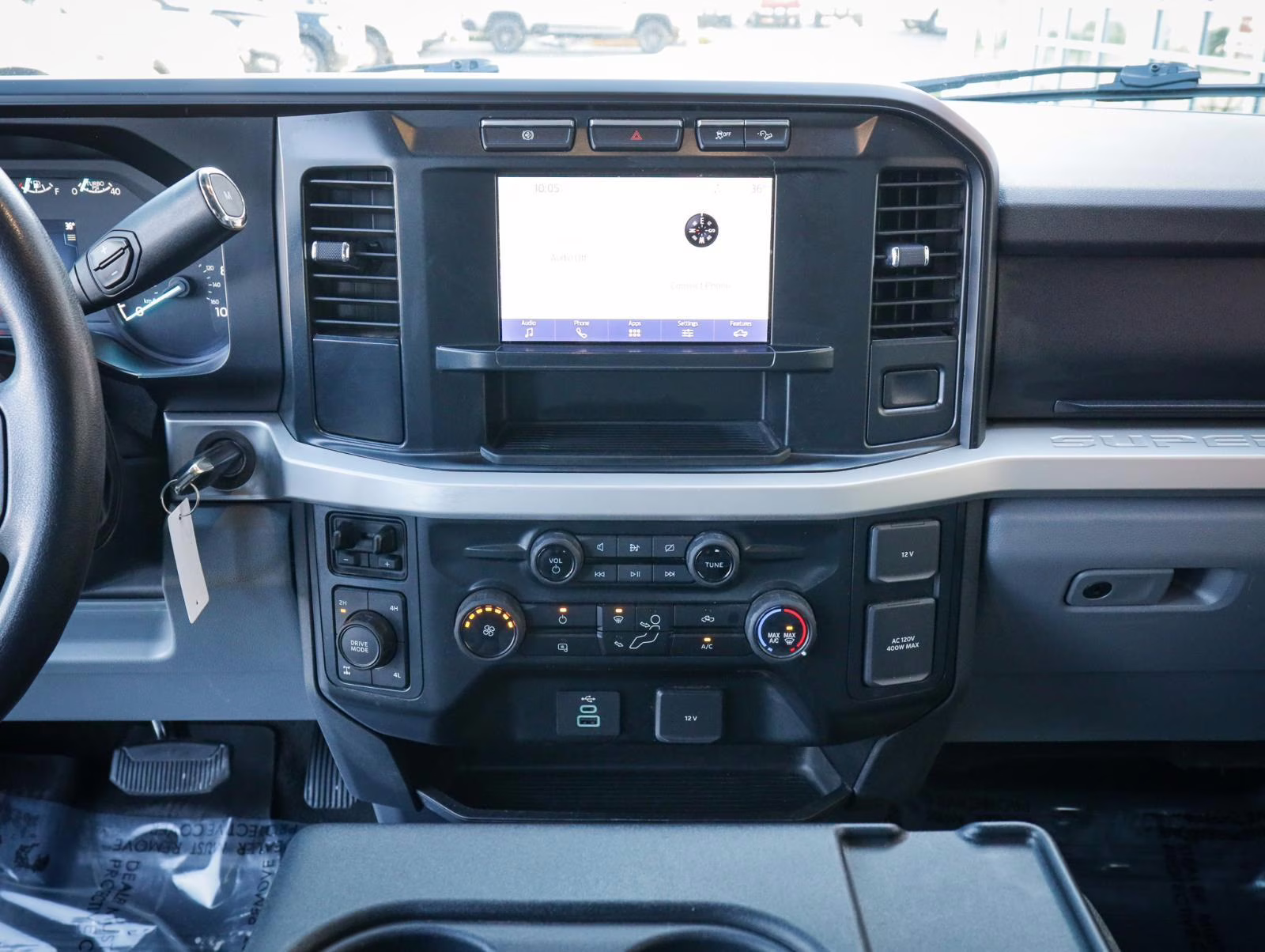 2024 Oxford White Ford Super Duty F-250 SRW XLT 4X4 Truck
