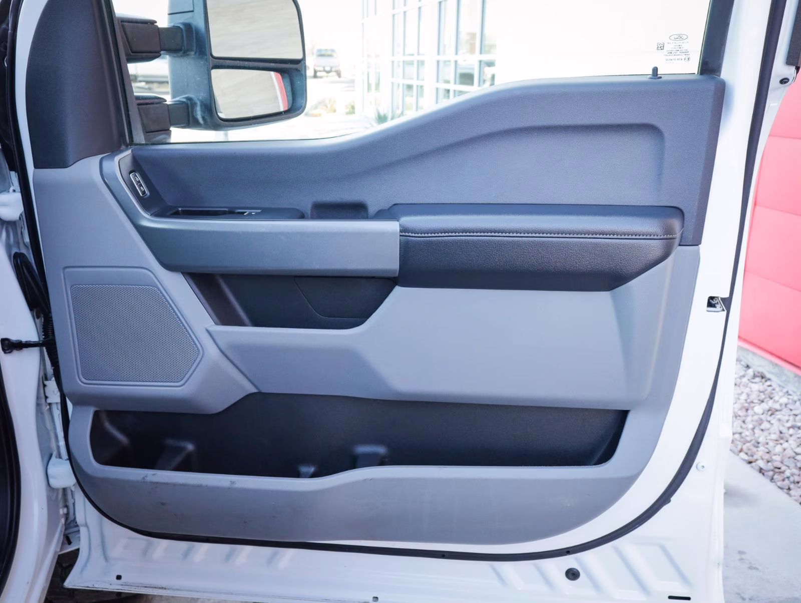 2024 Oxford White Ford Super Duty F-250 SRW XLT 4X4 Truck