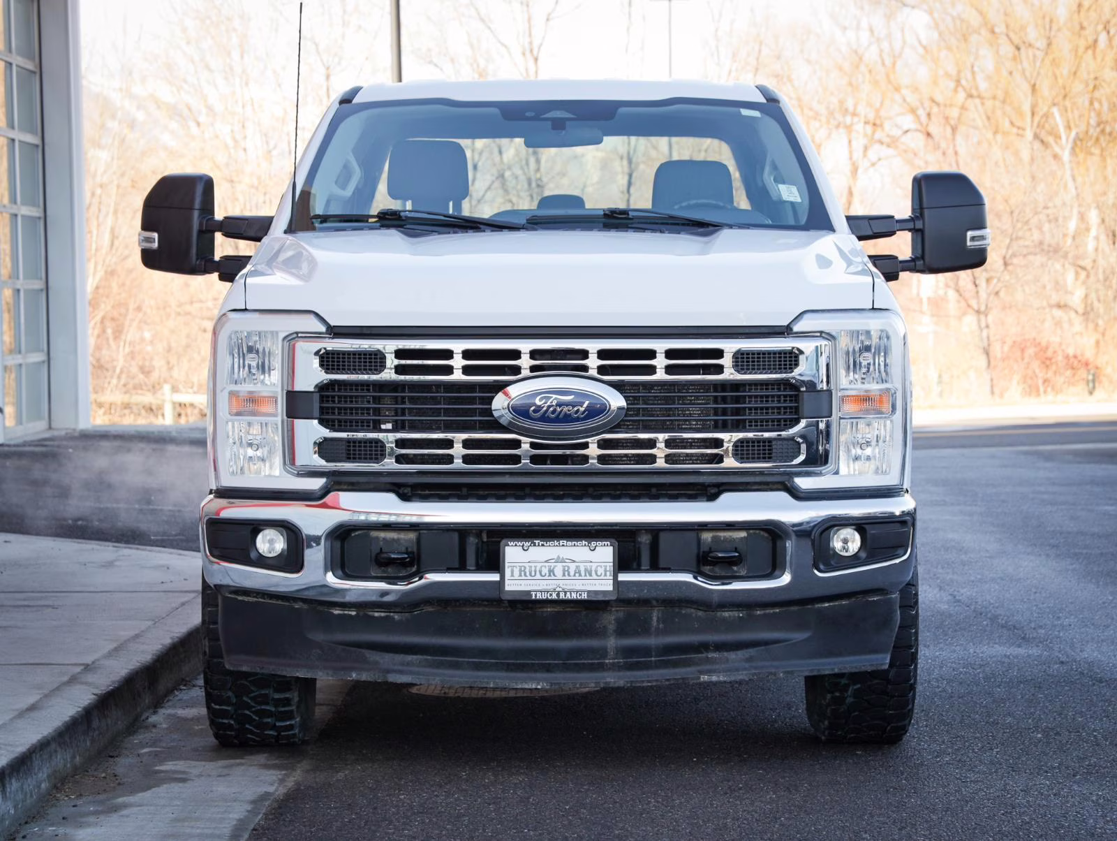 2024 Oxford White Ford Super Duty F-250 SRW XLT 4X4 Truck