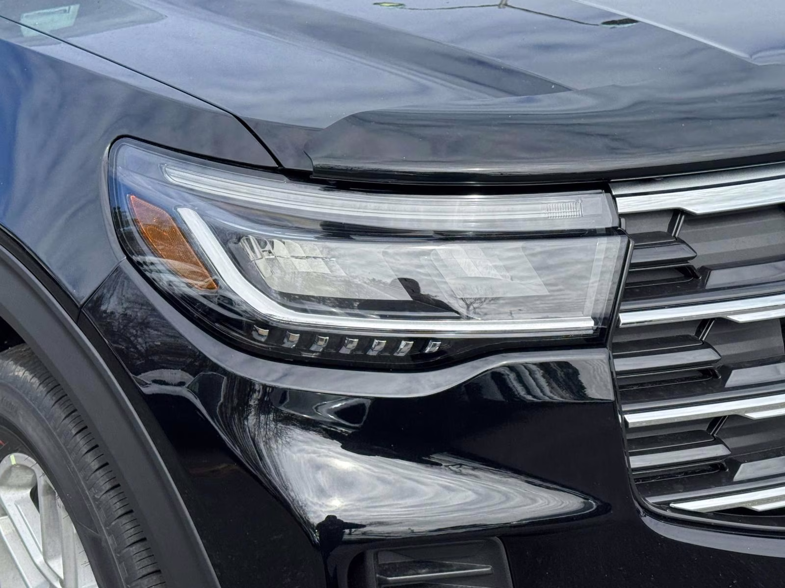 2026 Agate Black Metallic Ford Explorer Active w/100A Pkg 4WD 4X4 SUV