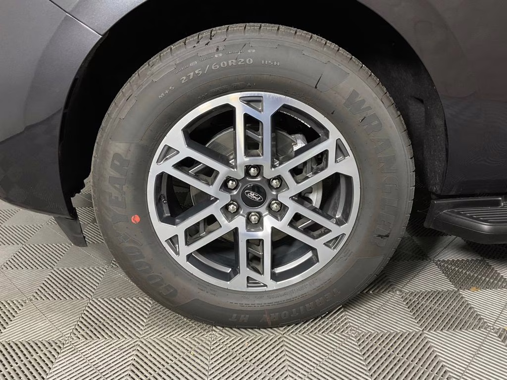 2026 Gray Metallic Ford Expedition Max Active RWD SUV