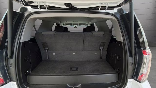 2018 Summit White GMC Yukon SLE 4X4 SUV