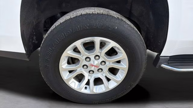 2018 Summit White GMC Yukon SLE 4X4 SUV