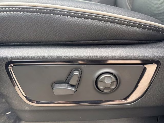 2026 Crystal Metallic Ram 1500 Limited 4X4 Truck