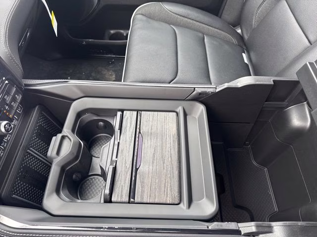 2026 Crystal Metallic Ram 1500 Limited 4X4 Truck