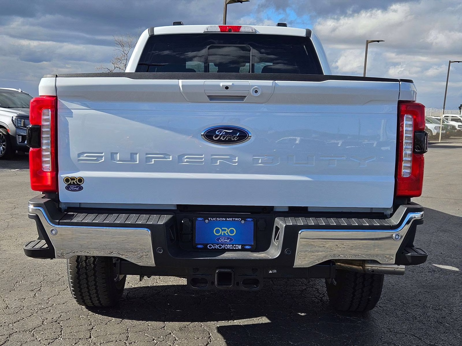 2026 Oxford White Ford Super Duty F-350 SRW XLT 4X4 Truck