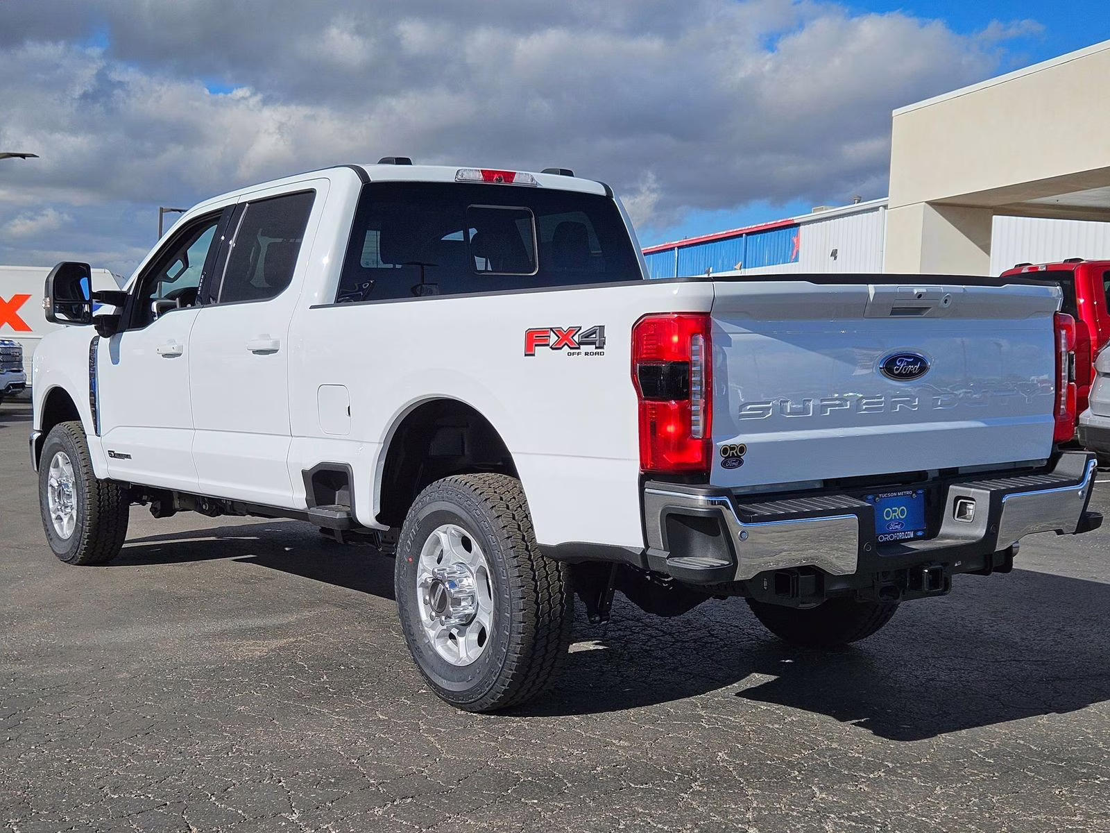 2026 Oxford White Ford Super Duty F-350 SRW XLT 4X4 Truck