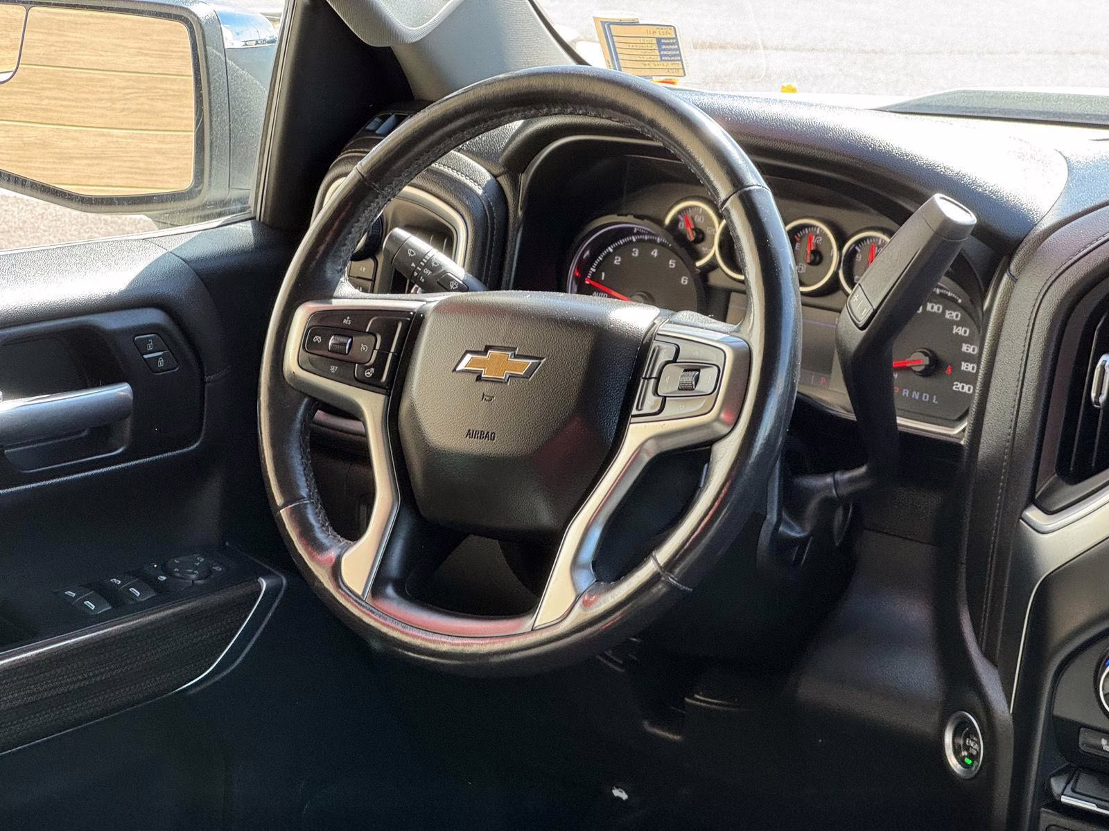 2021 Summit White Chevrolet Silverado 1500 LT 4X4 Truck