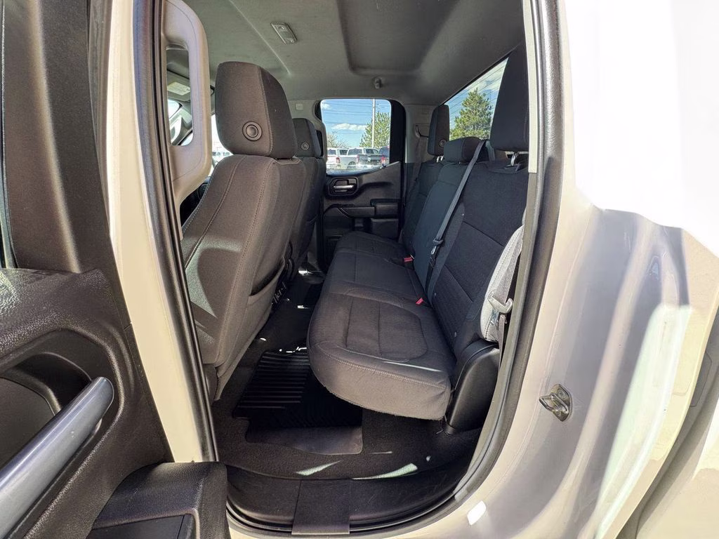 2021 Summit White Chevrolet Silverado 1500 LT 4X4 Truck