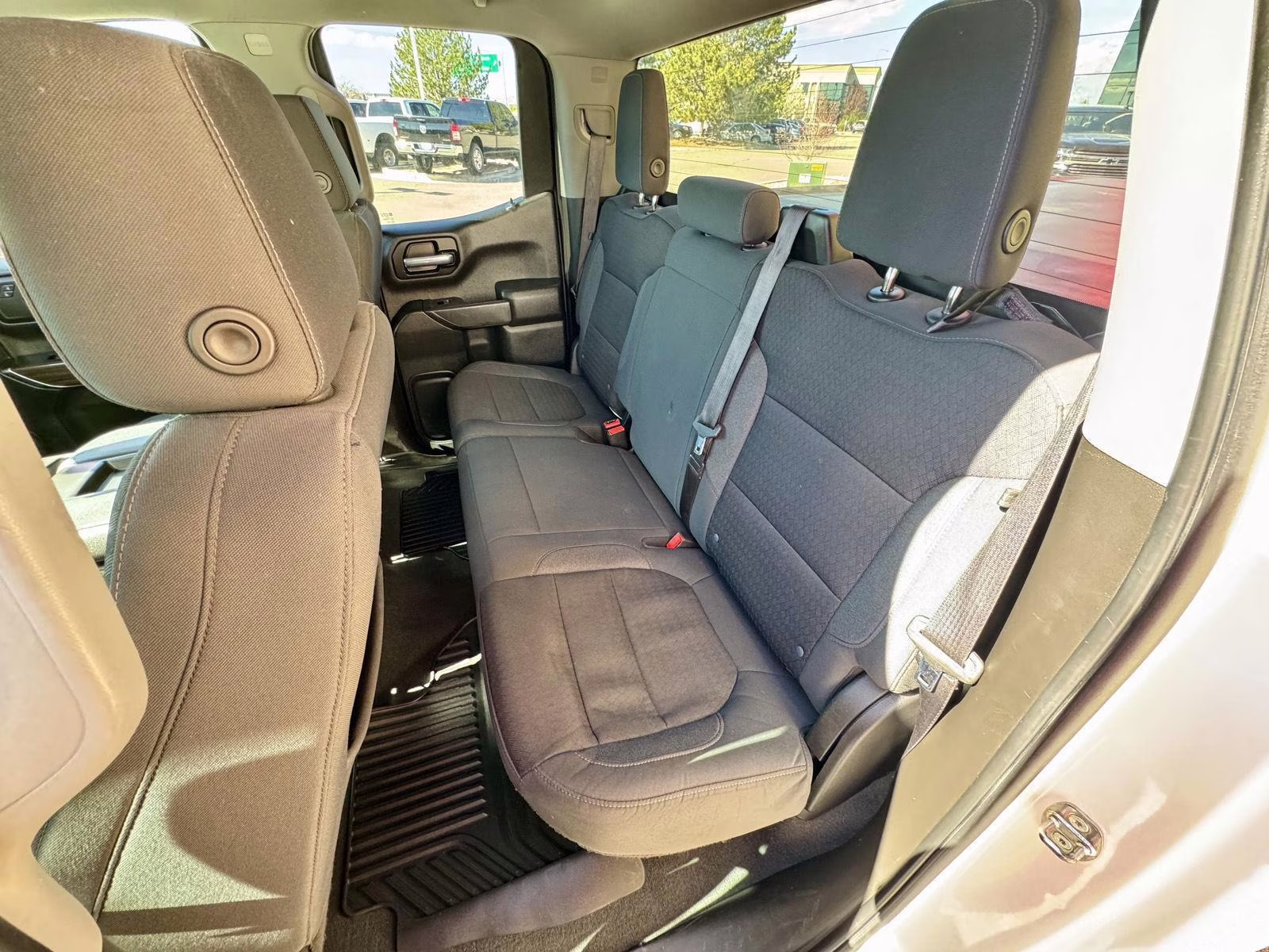 2021 Summit White Chevrolet Silverado 1500 LT 4X4 Truck