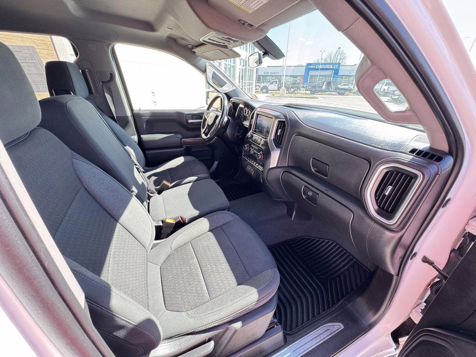 2021 Summit White Chevrolet Silverado 1500 LT 4X4 Truck