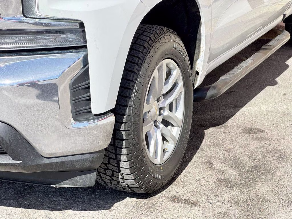 2021 Summit White Chevrolet Silverado 1500 LT 4X4 Truck