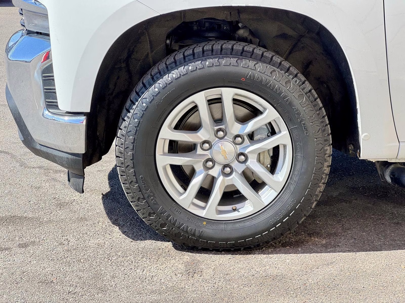 2021 Summit White Chevrolet Silverado 1500 LT 4X4 Truck