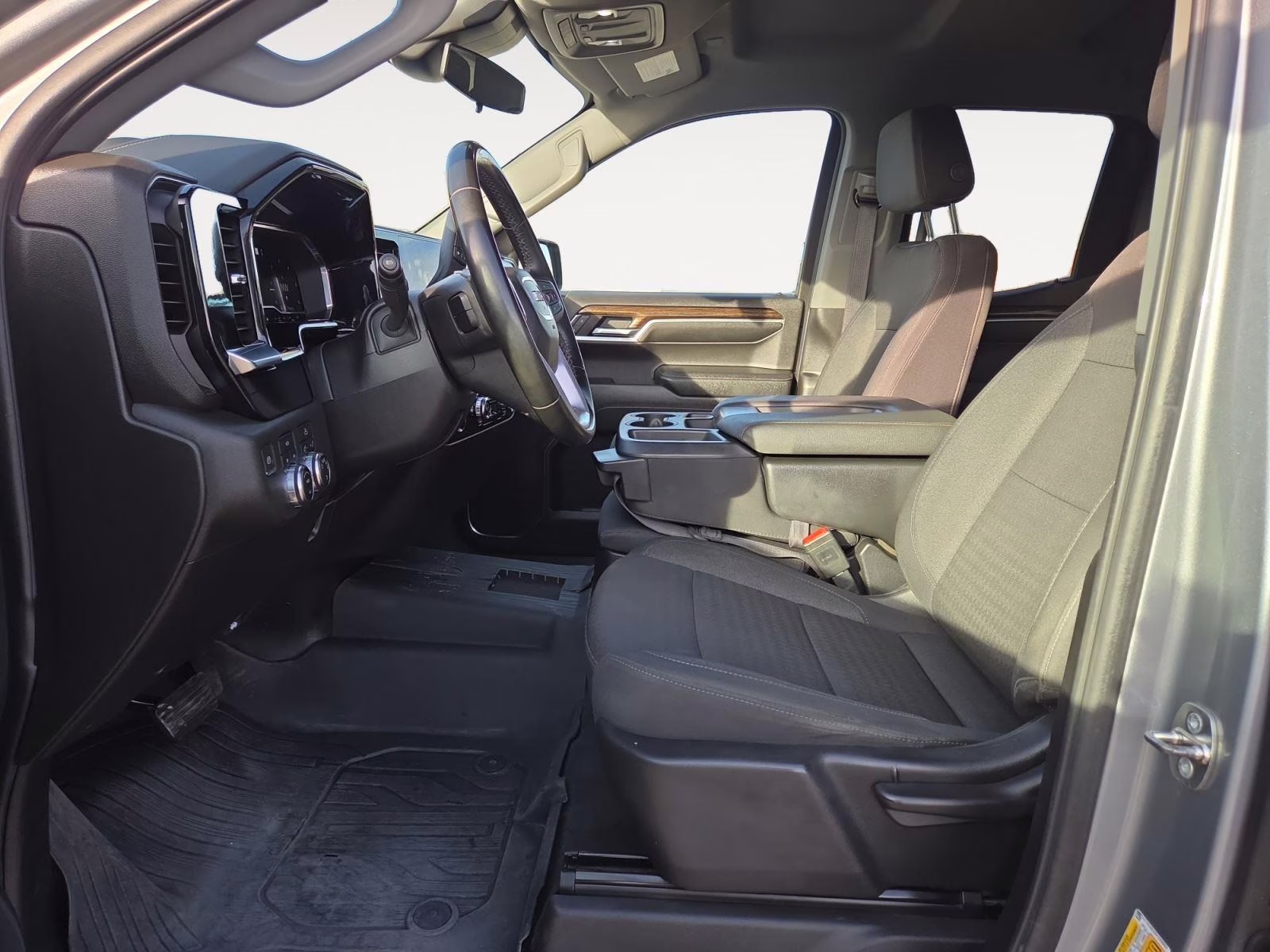 2023 Sterling Metallic GMC Sierra 1500 SLE 4X4 Truck