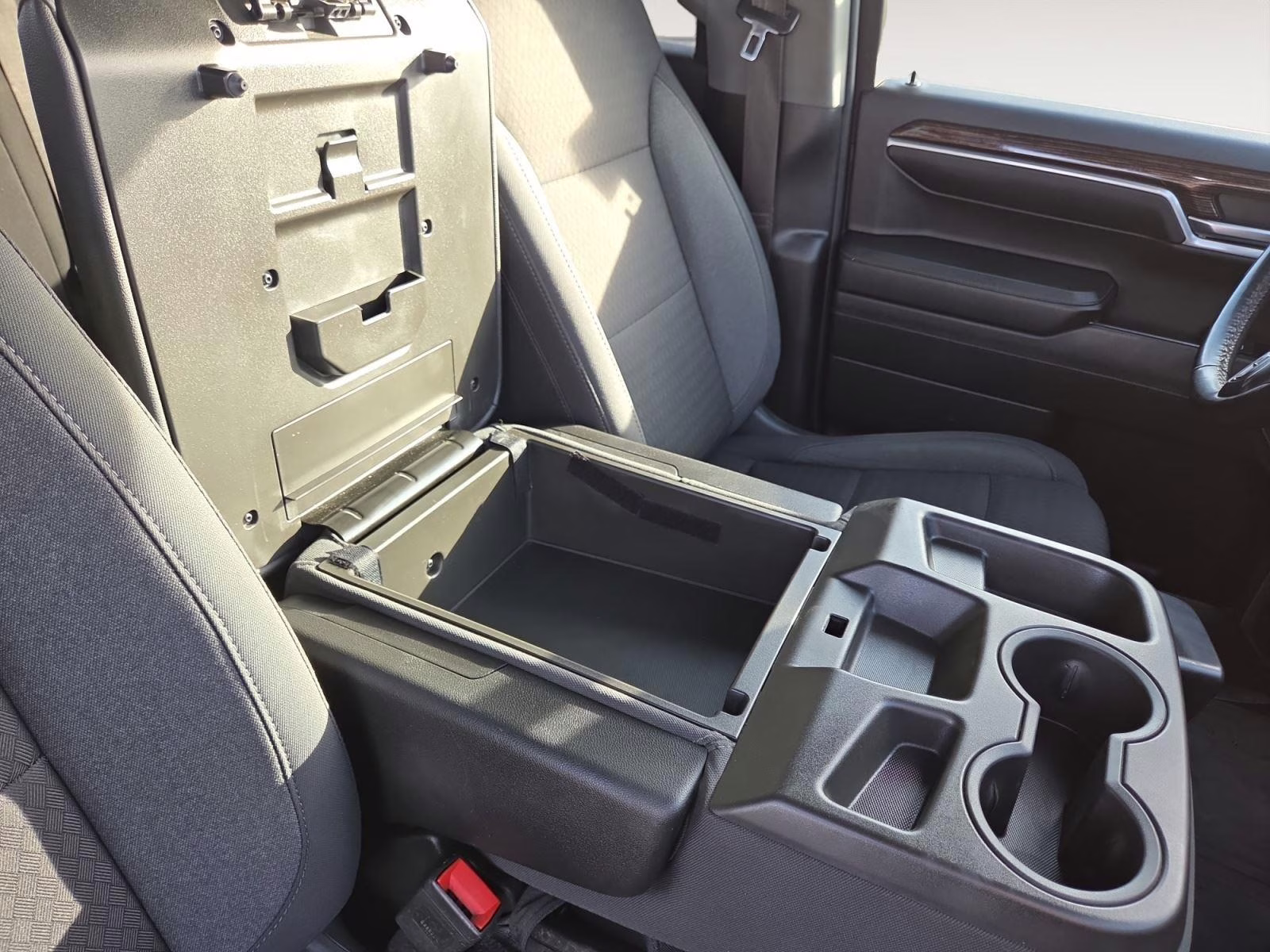 2023 Sterling Metallic GMC Sierra 1500 SLE 4X4 Truck