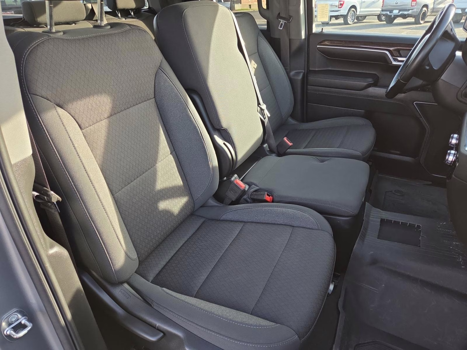 2023 Sterling Metallic GMC Sierra 1500 SLE 4X4 Truck