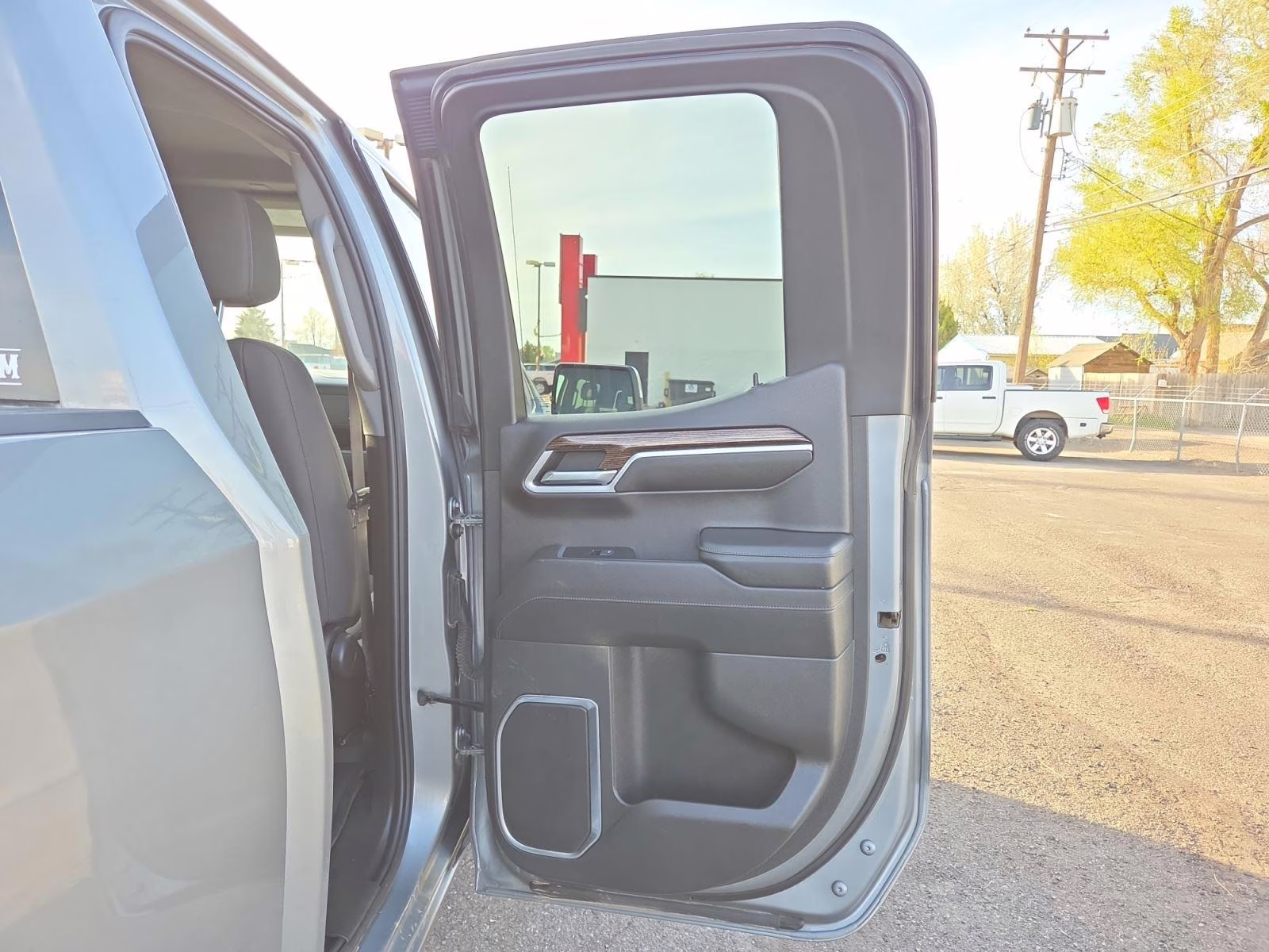 2023 Sterling Metallic GMC Sierra 1500 SLE 4X4 Truck