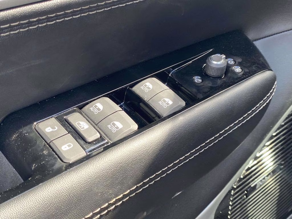 2026 High Gloss Black Jeep Grand Wagoneer Limited Altitude 4X4 SUV