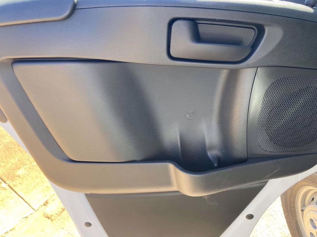 2026 Bright White Clearcoat Ram ProMaster 1500 Low Roof FWD Van