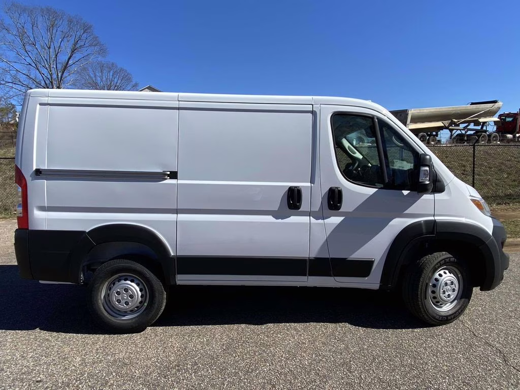 2026 Bright White Clearcoat Ram ProMaster 1500 Low Roof FWD Van