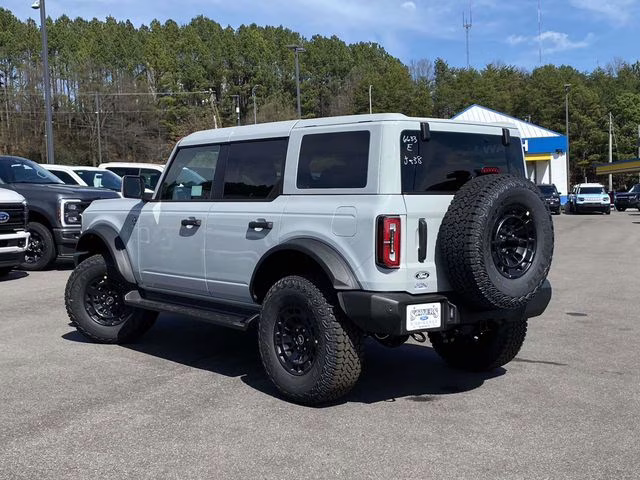 2026 Avalanche Ford Bronco Outer Banks 4X4 SUV