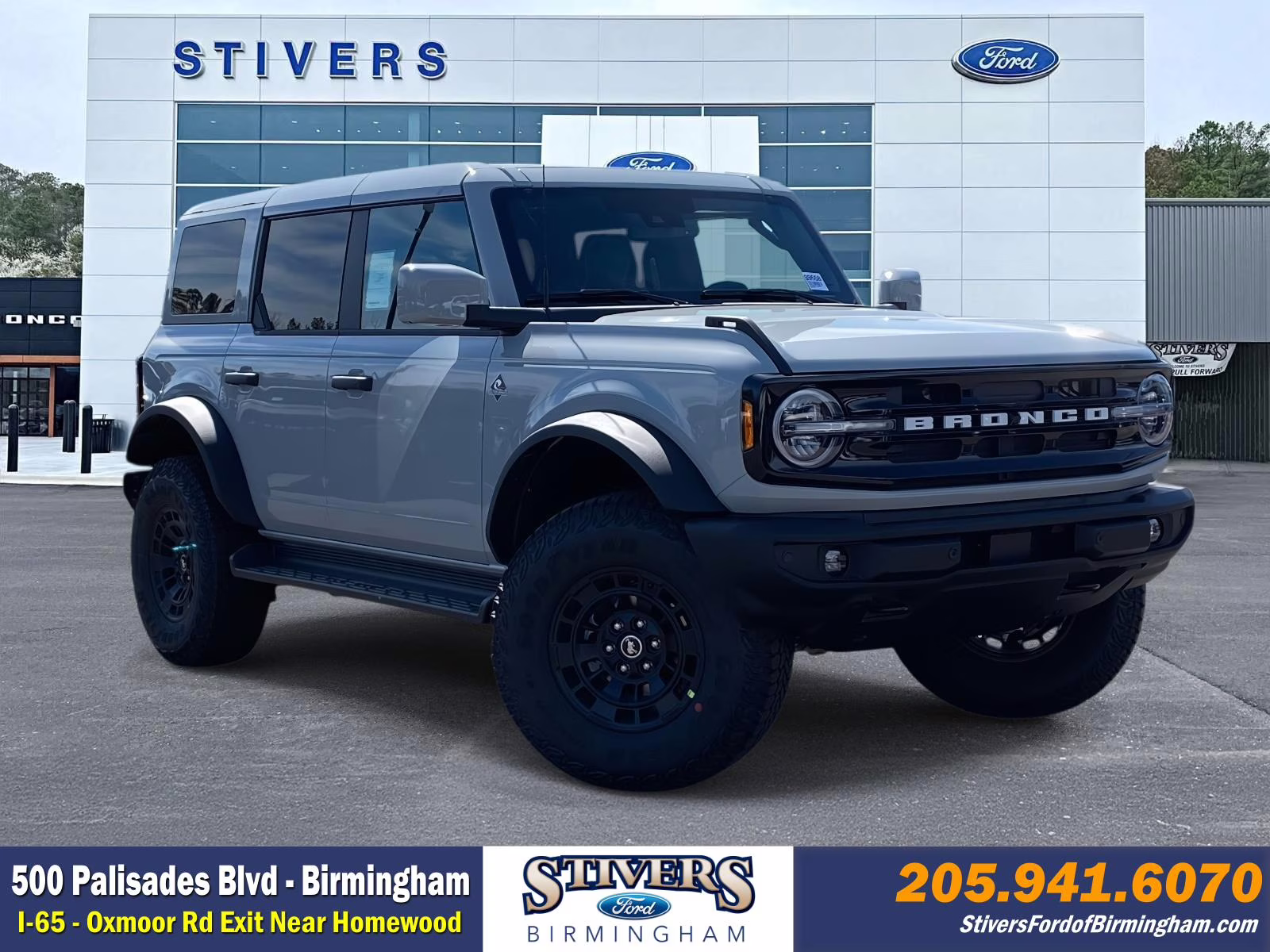 2026 Avalanche Ford Bronco Outer Banks 4X4 SUV