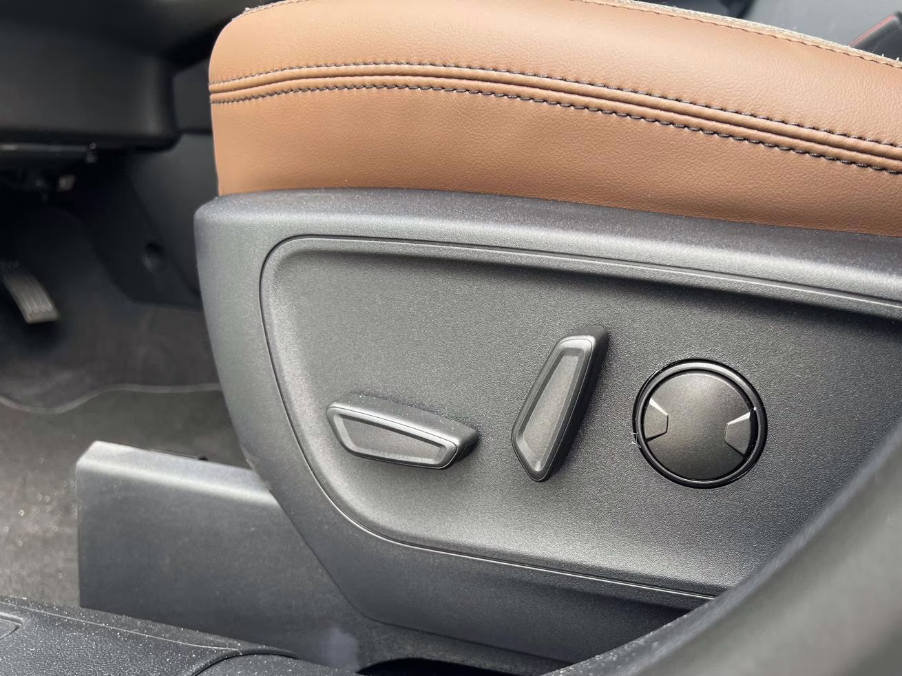 2026 Shadow Black Ford Bronco Sport Outer Banks 4X4 SUV