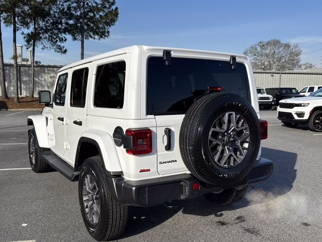 2026 Bright White Clearcoat Jeep Wrangler Sahara 4X4 Convertible