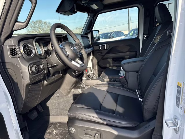 2026 Bright White Clearcoat Jeep Wrangler Sahara 4X4 Convertible