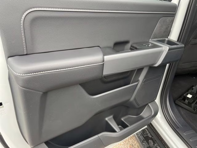 2026 Avalanche Ford F-150 XLT 4X4 Truck