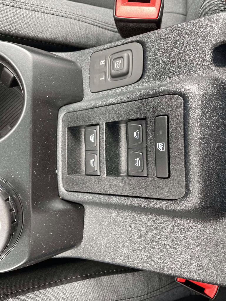 2026 Oxford White Ford Bronco Base 4X4 SUV