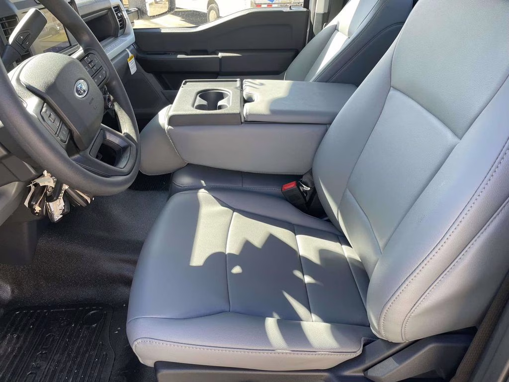 2026 Oxford White Ford Super Duty F-250 SRW XL RWD Truck