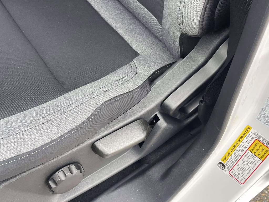 2026 Oxford White Ford Bronco Base 4X4 SUV