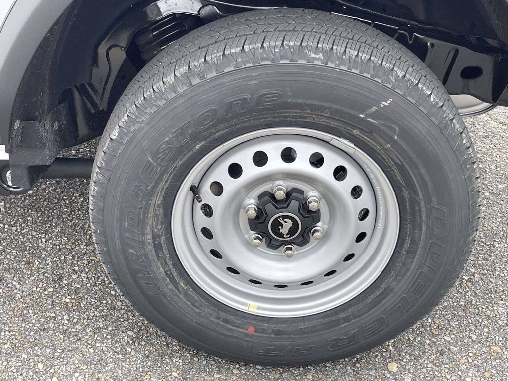 2026 Oxford White Ford Bronco Base 4X4 SUV