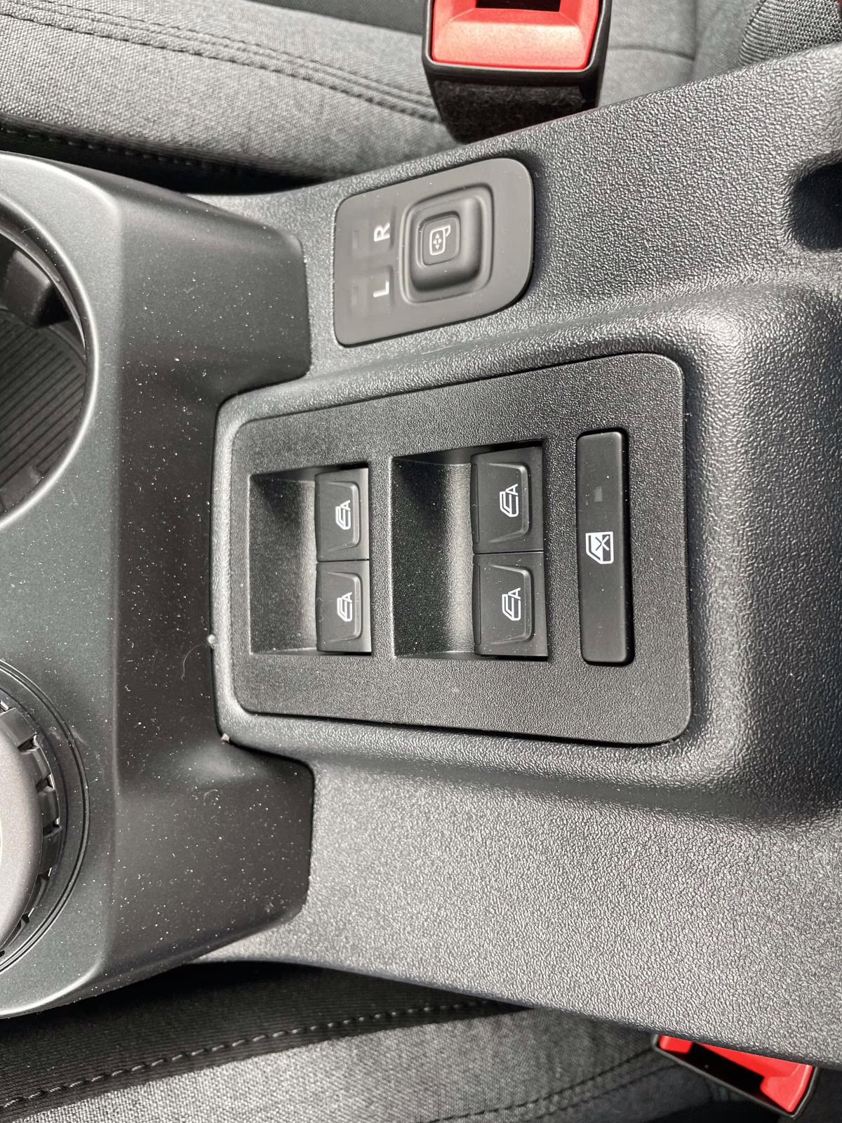 2026 Oxford White Ford Bronco Base 4X4 SUV