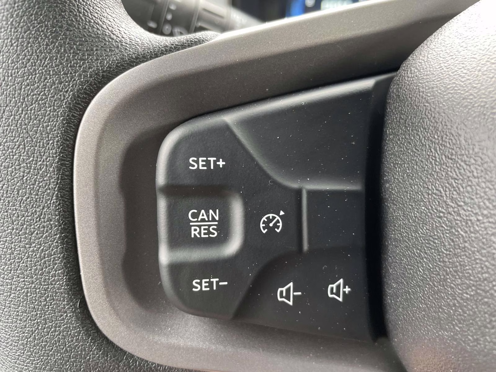 2026 Oxford White Ford Bronco Base 4X4 SUV