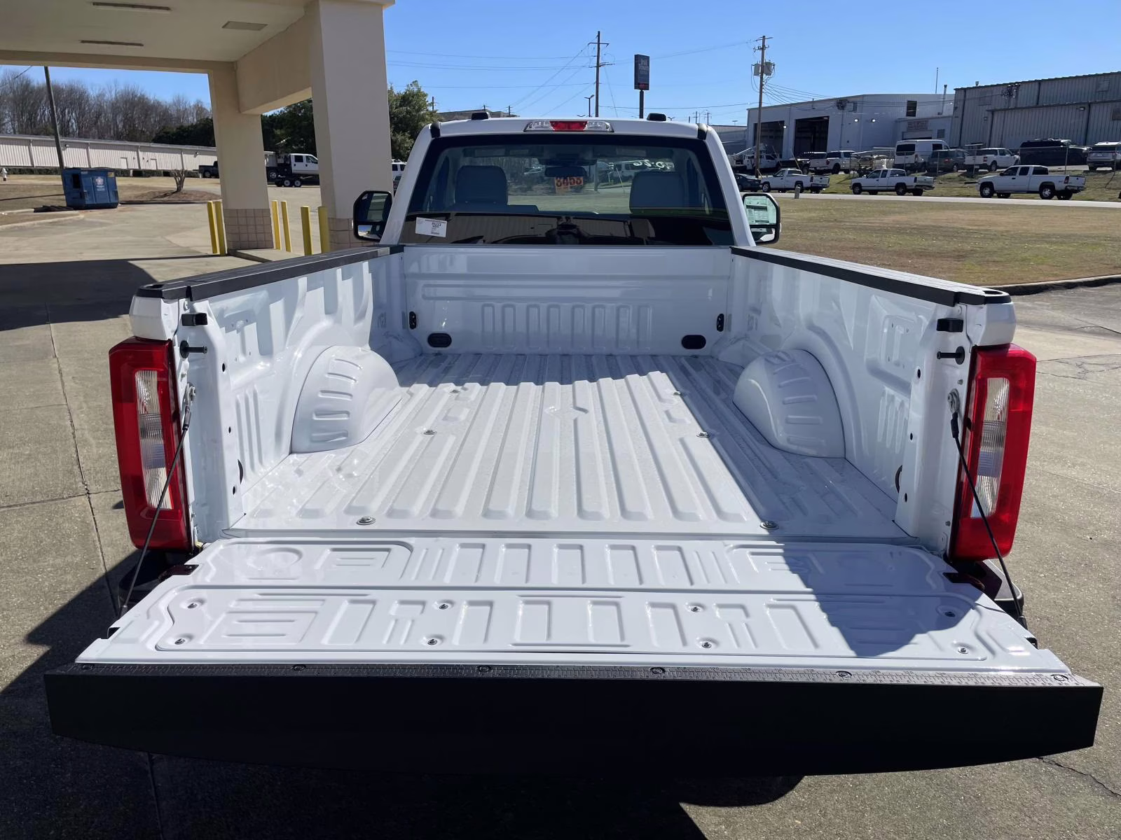 2026 Oxford White Ford Super Duty F-250 SRW XL RWD Truck