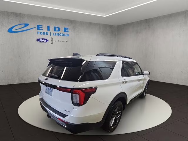 2026 Star White Metallic Tri-Coat Ford Explorer ST-Line 4X4 SUV