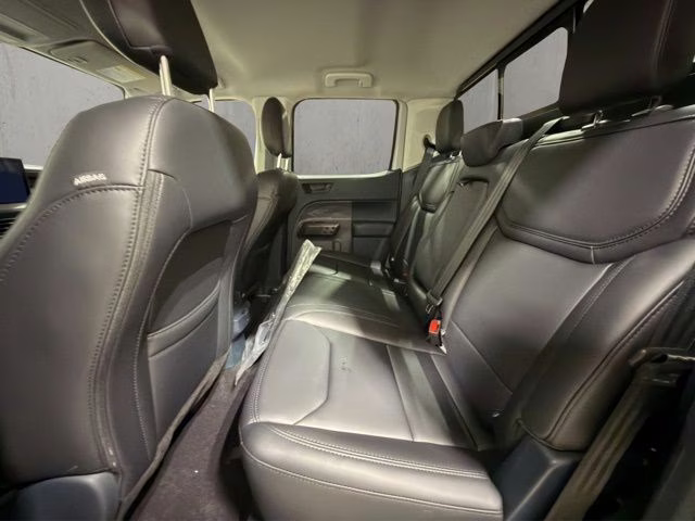 2026 Space White Metallic Ford Maverick Lariat AWD Truck